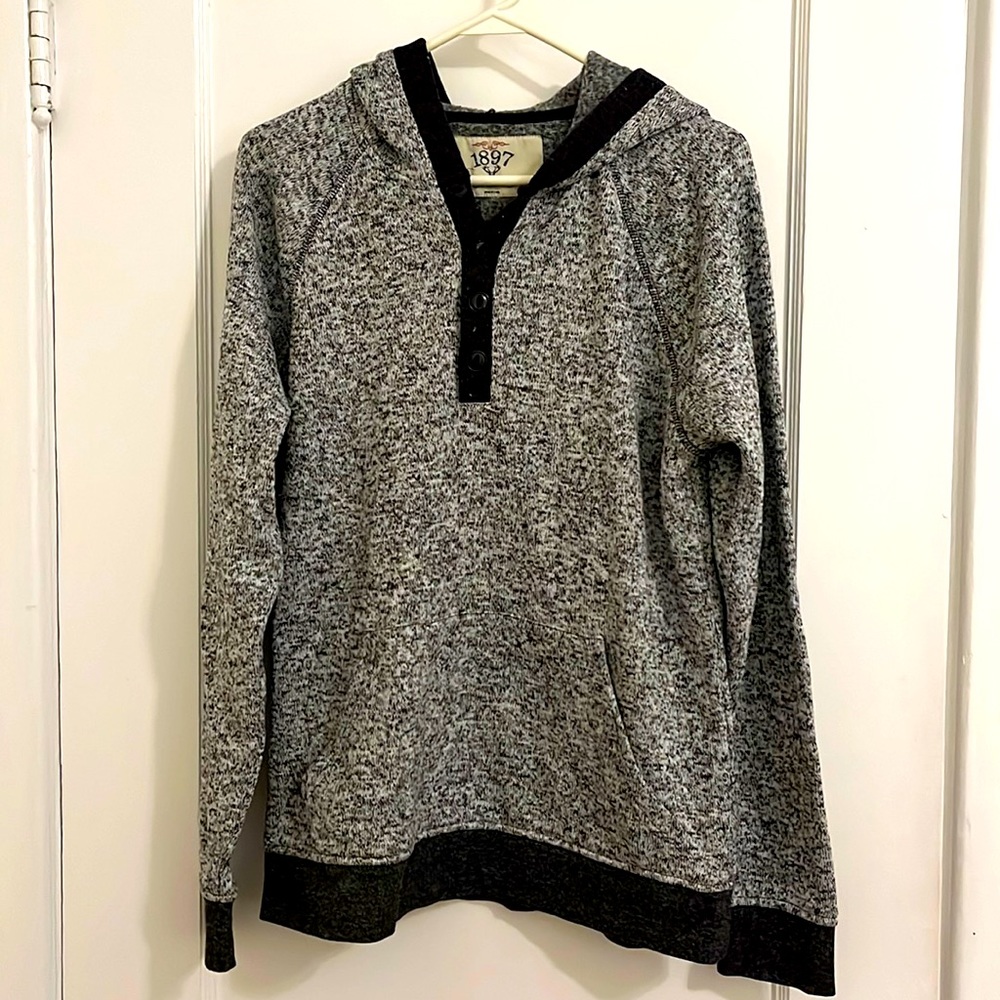 Heather grey hoodie, quarter length button up.